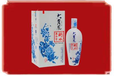 赤峰市巴林右烟酒回收大青花老白干.jpg